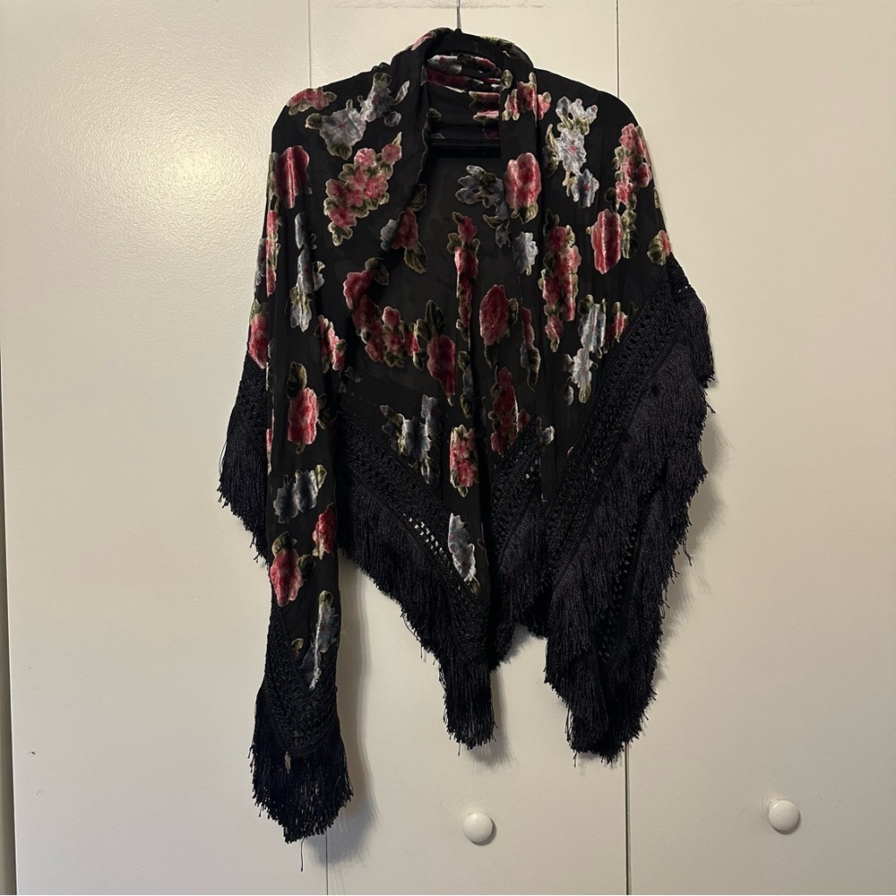 Nick & Nora Vintage Velvet Burnout Floral Fringe Shawl
